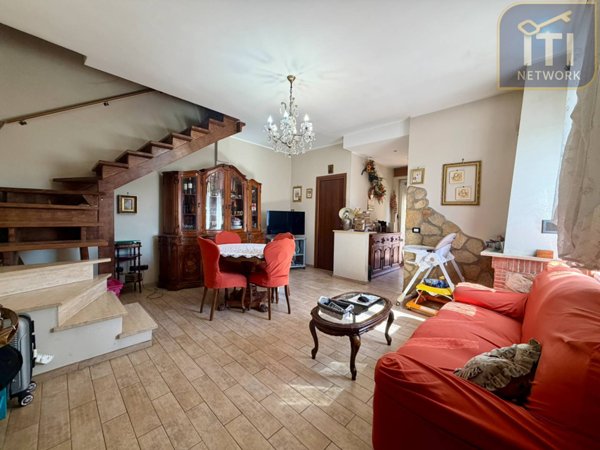 casa indipendente in vendita ad Ardea in zona Marina di Ardea