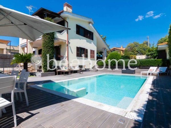 casa indipendente in vendita ad Ardea in zona Nuova Florida