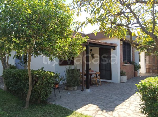 casa indipendente in vendita ad Ardea