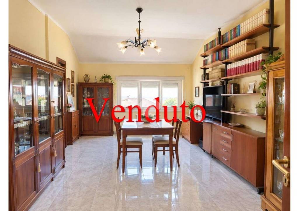 appartamento in vendita ad Ardea in zona Marina di Ardea