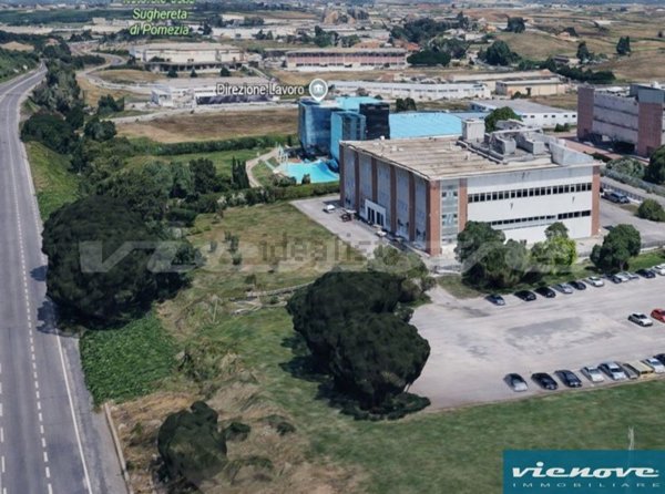 capannone in vendita ad Ardea