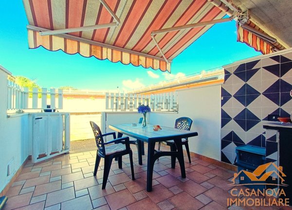 casa indipendente in vendita ad Ardea in zona Lido dei Pini