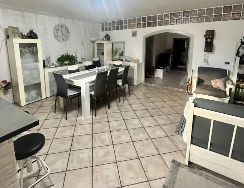 casa indipendente in vendita ad Ardea in zona Montagnano