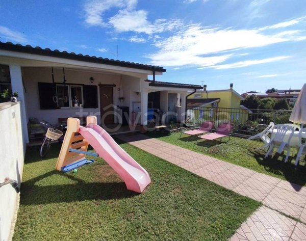 casa indipendente in vendita ad Ardea in zona Nuova Florida
