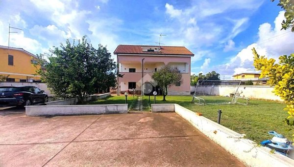 casa indipendente in vendita ad Ardea in zona Marina di Ardea