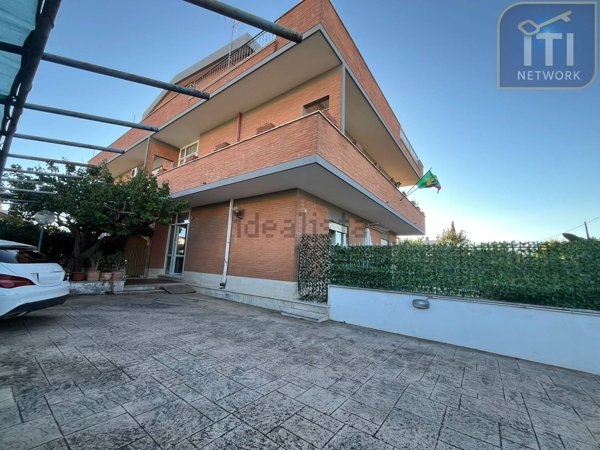 casa indipendente in vendita ad Ardea in zona Nuova California