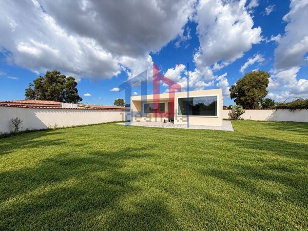 casa indipendente in vendita ad Ardea in zona Nuova Florida