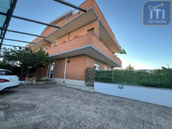 casa indipendente in vendita ad Ardea in zona Nuova California