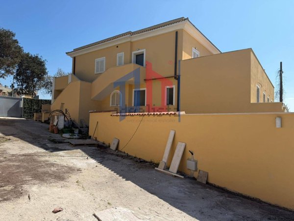 appartamento in vendita ad Ardea in zona Marina di Ardea