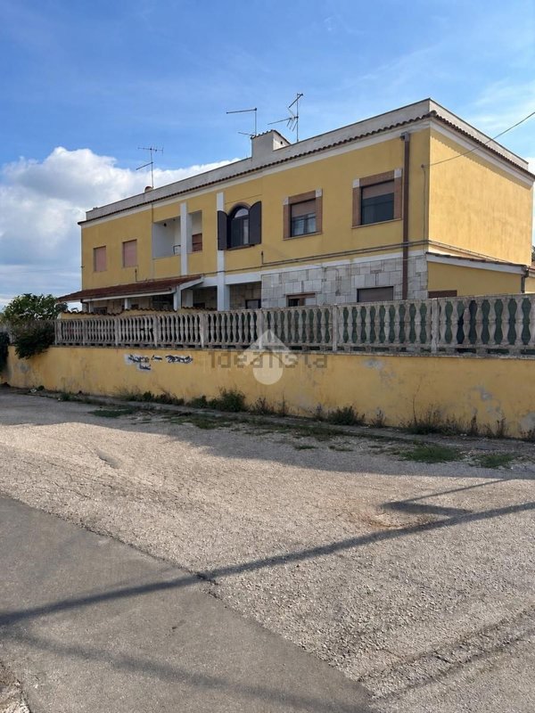 appartamento in vendita ad Ardea in zona Nuova Florida