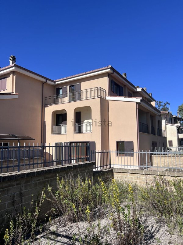 casa indipendente in vendita ad Ardea in zona Tor di Bruno