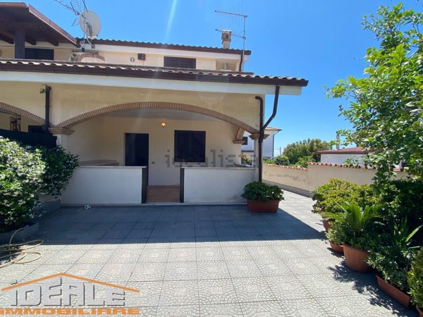casa indipendente in vendita ad Ardea in zona Nuova California