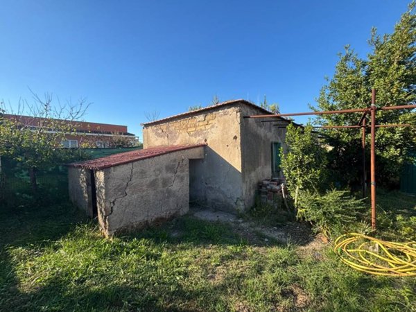 casa indipendente in vendita ad Ardea in zona Nuova Florida
