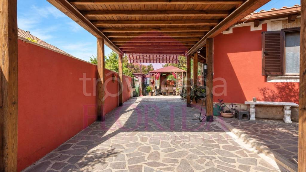 casa indipendente in vendita ad Ardea in zona Nuova Florida