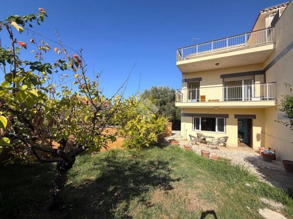 casa indipendente in vendita ad Ardea in zona Nuova California