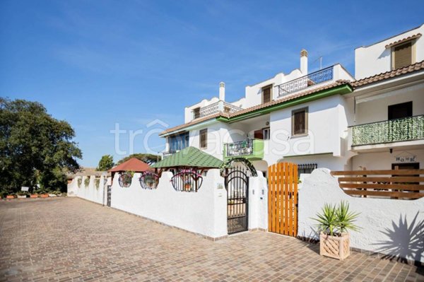 casa indipendente in vendita ad Ardea in zona Nuova California