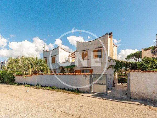 casa indipendente in vendita ad Ardea in zona Nuova Florida