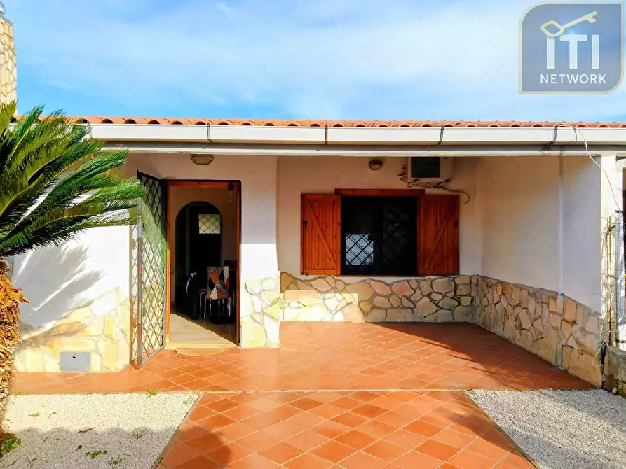 casa indipendente in vendita ad Ardea in zona Colle Romito