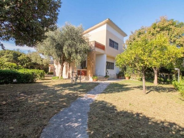 casa indipendente in vendita ad Ardea