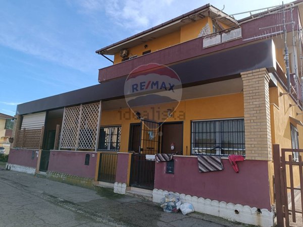 appartamento in vendita ad Ardea in zona Marina di Ardea
