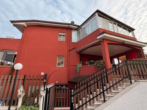 casa indipendente in vendita ad Ardea in zona Nuova California
