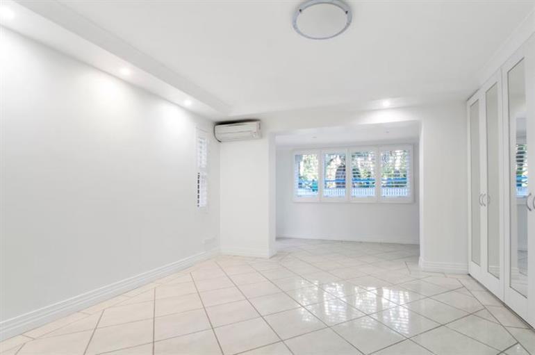 negozio in affitto a Ciampino