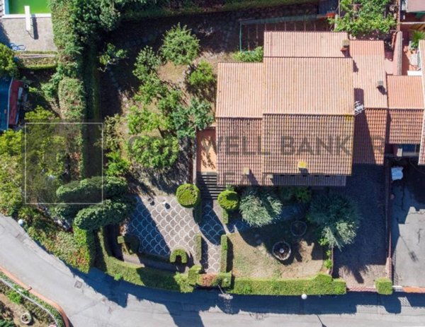 casa indipendente in vendita a Ciampino