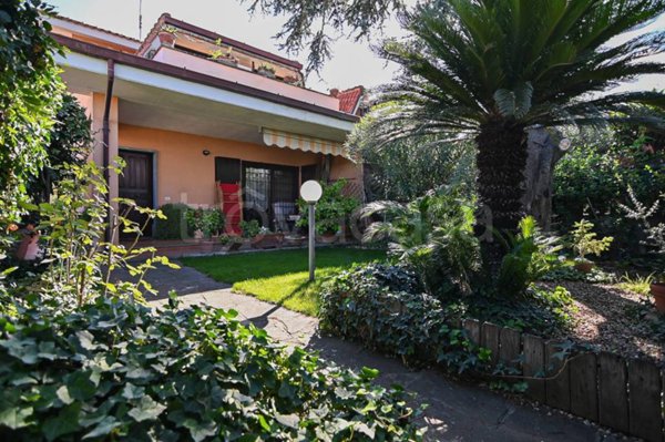 casa indipendente in vendita a Ciampino