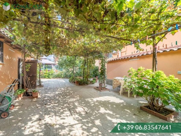 casa indipendente in vendita a Ciampino