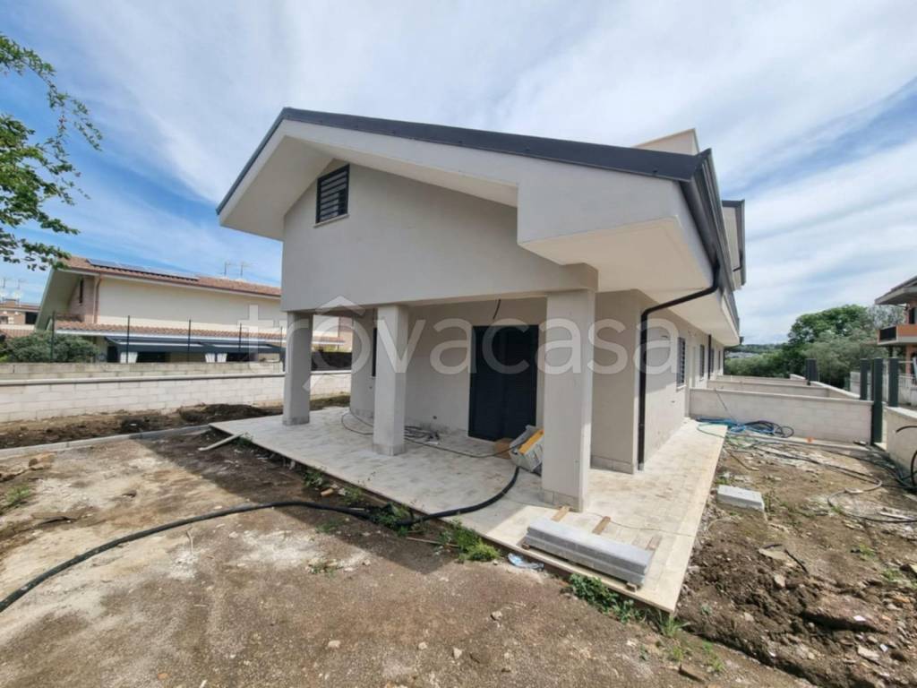 casa indipendente in vendita a Ciampino
