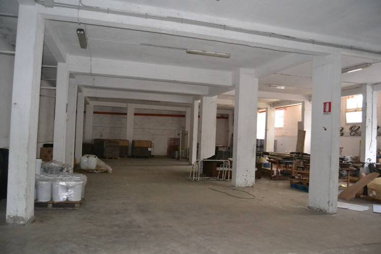 locale commerciale in vendita a Ciampino