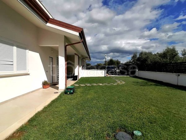 casa indipendente in vendita a Ciampino