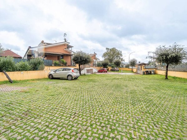 quadrivano in vendita a Ciampino