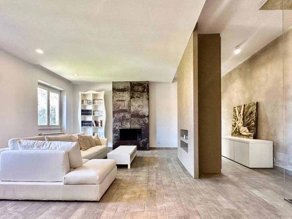 casa indipendente in vendita a Ciampino