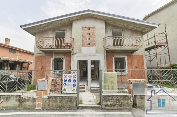 casa indipendente in vendita a Ciampino