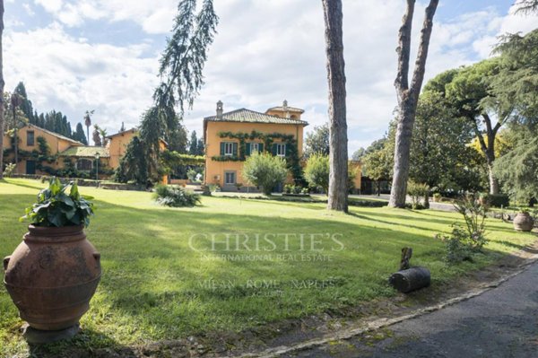 villa in vendita a Ciampino