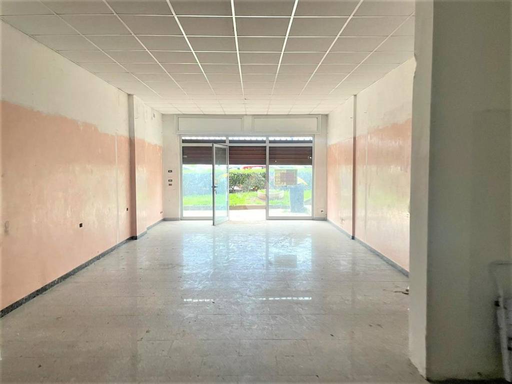 negozio in vendita a Ciampino