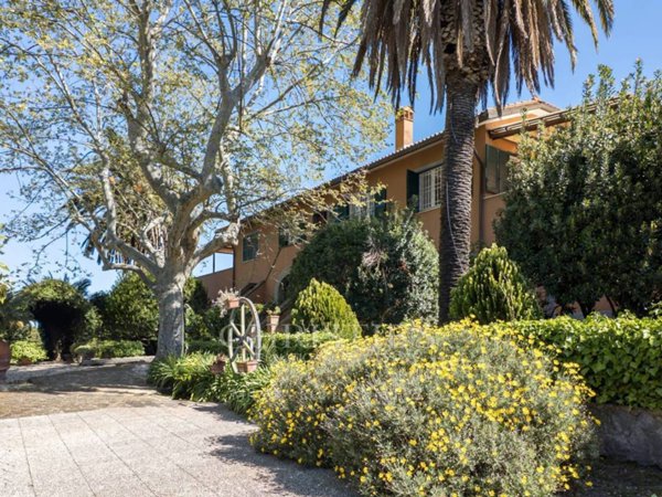 casa indipendente in vendita a Ciampino