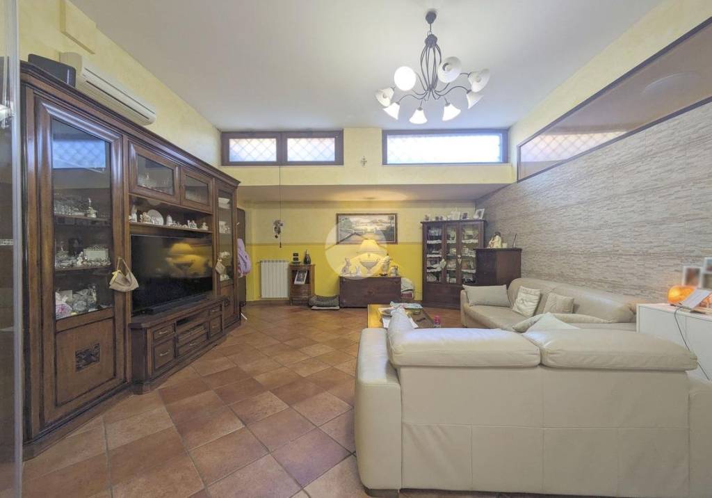 casa indipendente in vendita a Ciampino