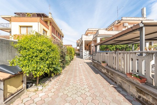 casa indipendente in vendita a Ciampino