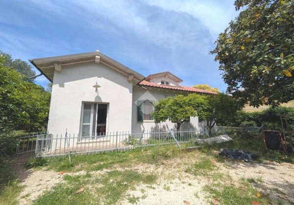 casa indipendente in vendita a Ciampino