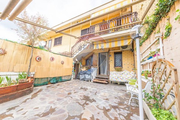 casa indipendente in vendita a Ciampino