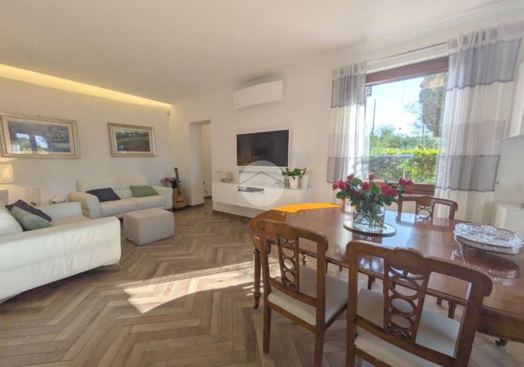 casa indipendente in vendita a Ciampino