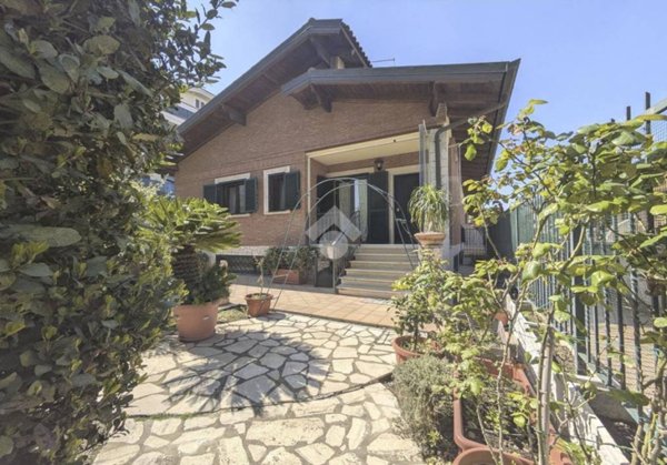casa indipendente in vendita a Ciampino