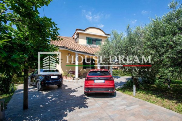 casa indipendente in vendita a Ciampino