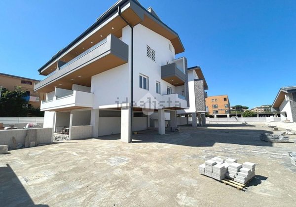 casa indipendente in vendita a Ciampino