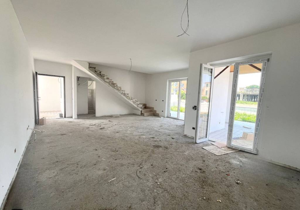 casa indipendente in vendita a Ciampino