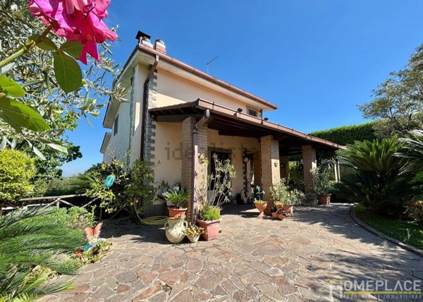 casa indipendente in vendita a Ciampino