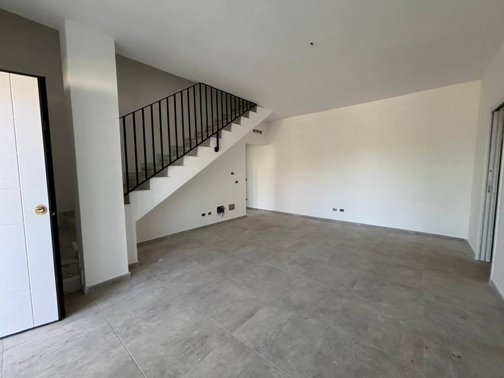 casa indipendente in vendita a Ciampino