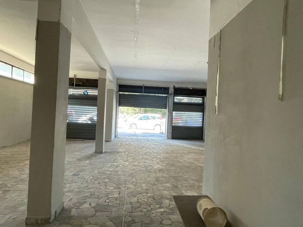 negozio in vendita a Ciampino